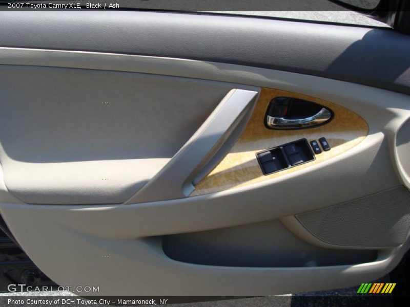 Black / Ash 2007 Toyota Camry XLE