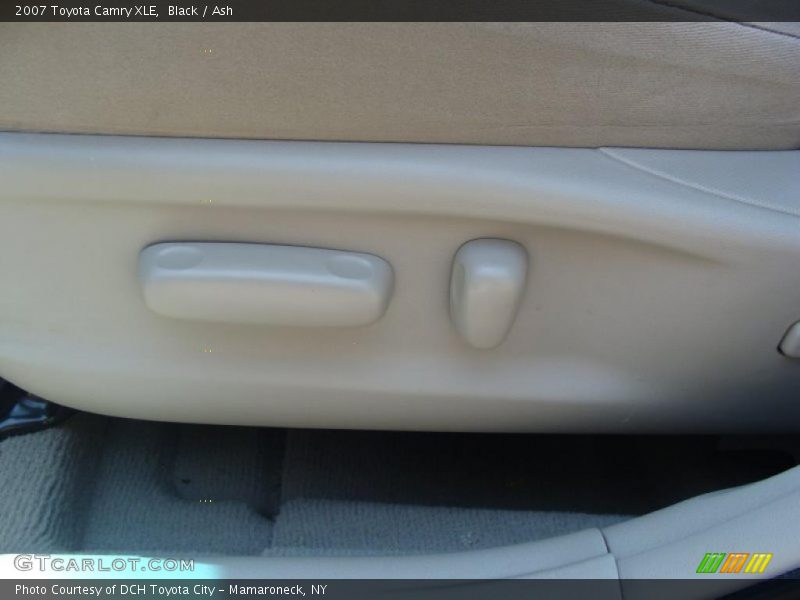 Black / Ash 2007 Toyota Camry XLE