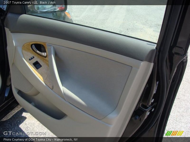 Black / Ash 2007 Toyota Camry XLE