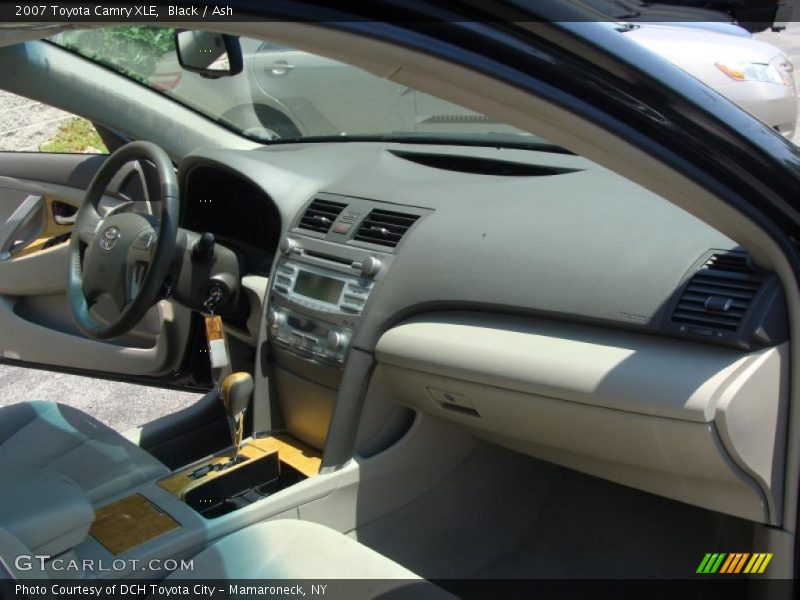Black / Ash 2007 Toyota Camry XLE