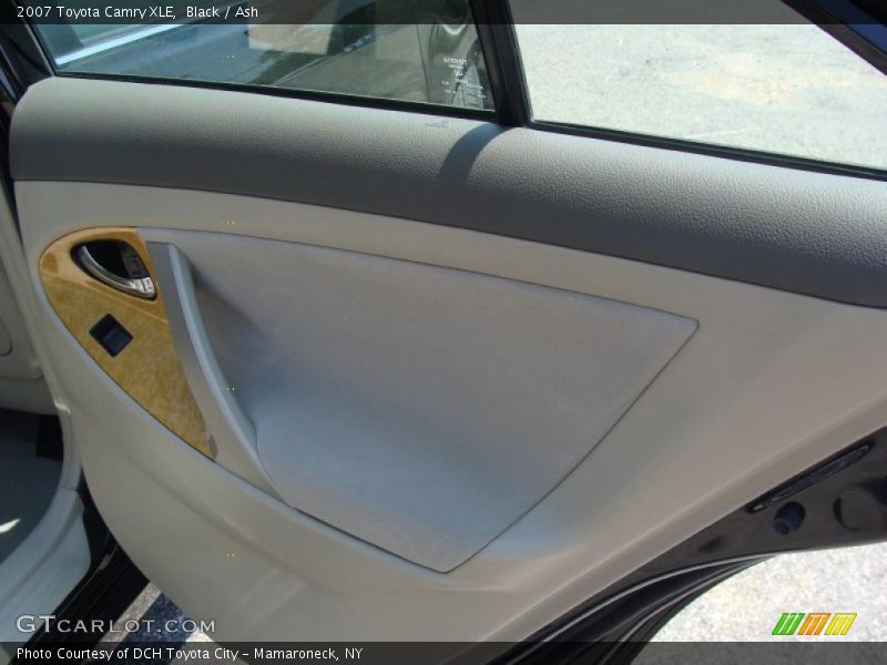 Black / Ash 2007 Toyota Camry XLE