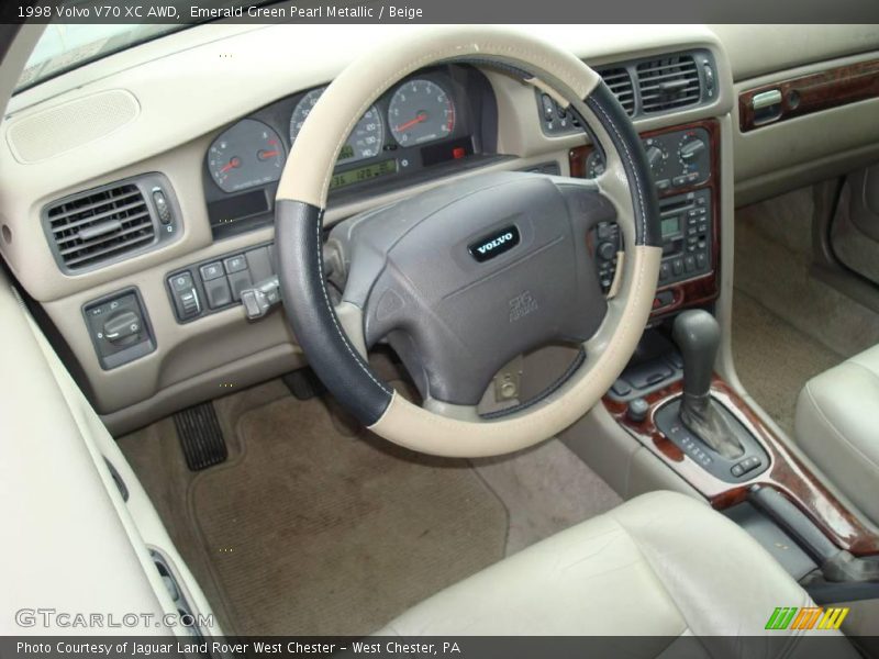 Emerald Green Pearl Metallic / Beige 1998 Volvo V70 XC AWD