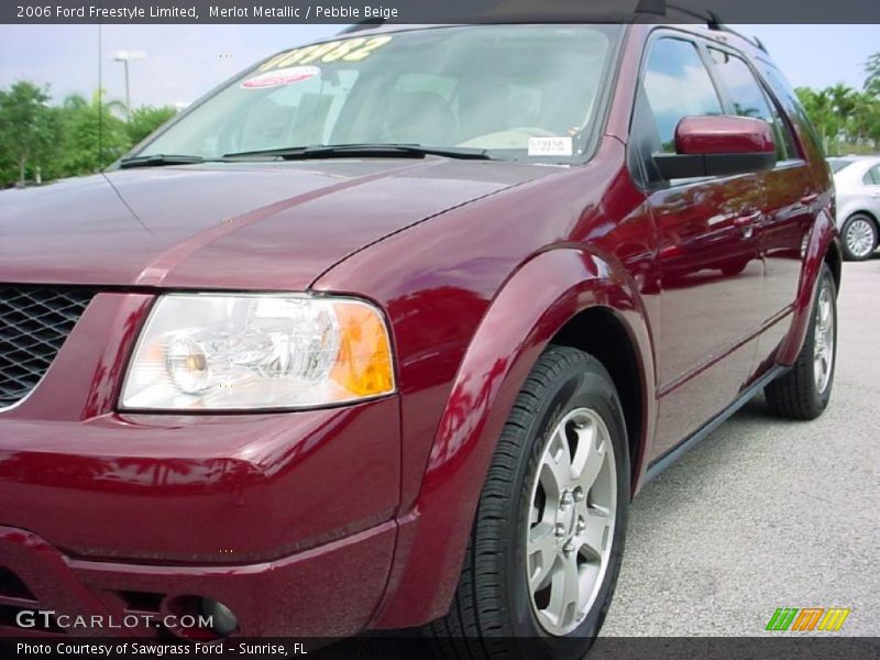 Merlot Metallic / Pebble Beige 2006 Ford Freestyle Limited
