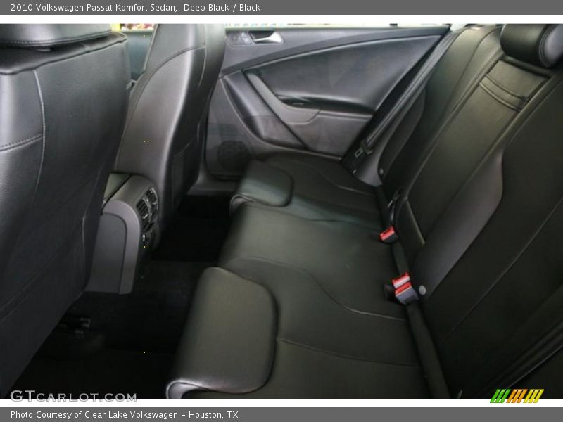 Deep Black / Black 2010 Volkswagen Passat Komfort Sedan