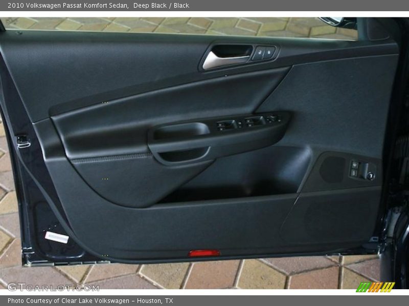 Deep Black / Black 2010 Volkswagen Passat Komfort Sedan