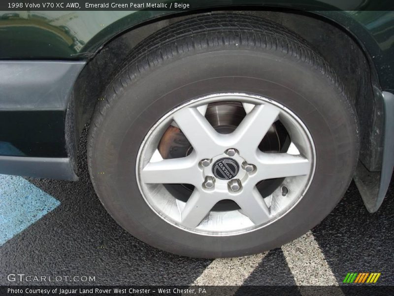 Emerald Green Pearl Metallic / Beige 1998 Volvo V70 XC AWD