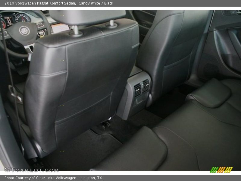 Candy White / Black 2010 Volkswagen Passat Komfort Sedan