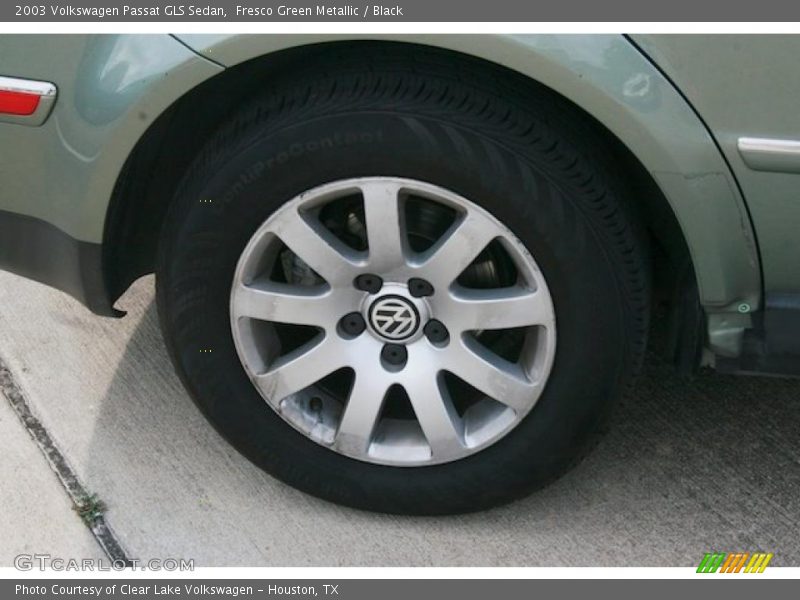 Fresco Green Metallic / Black 2003 Volkswagen Passat GLS Sedan