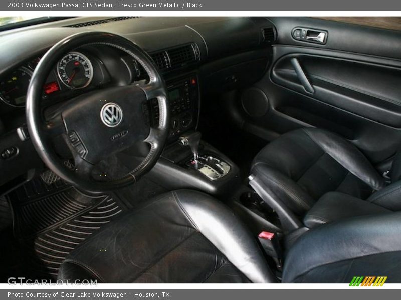 Fresco Green Metallic / Black 2003 Volkswagen Passat GLS Sedan