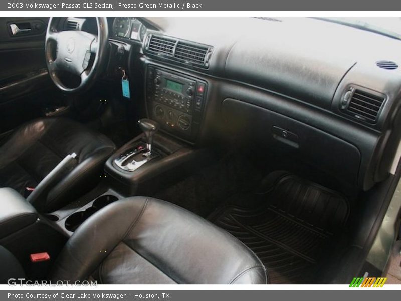 Fresco Green Metallic / Black 2003 Volkswagen Passat GLS Sedan