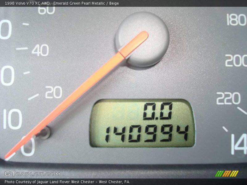 Emerald Green Pearl Metallic / Beige 1998 Volvo V70 XC AWD
