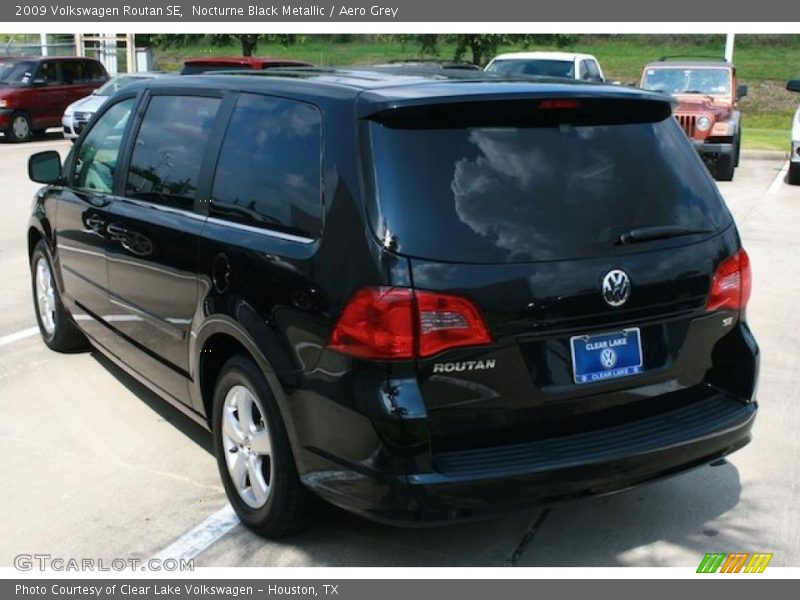 Nocturne Black Metallic / Aero Grey 2009 Volkswagen Routan SE