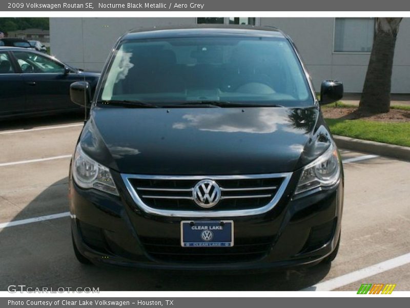 Nocturne Black Metallic / Aero Grey 2009 Volkswagen Routan SE
