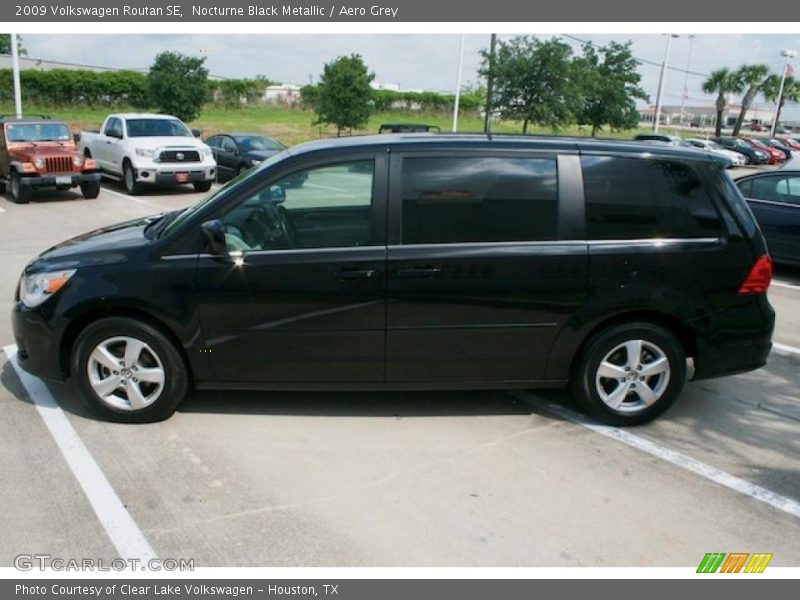 Nocturne Black Metallic / Aero Grey 2009 Volkswagen Routan SE
