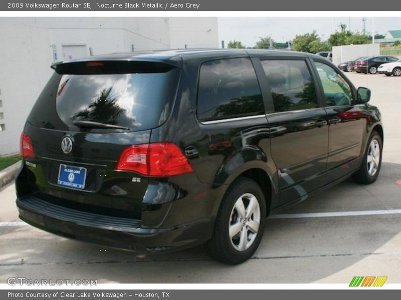 Nocturne Black Metallic / Aero Grey 2009 Volkswagen Routan SE