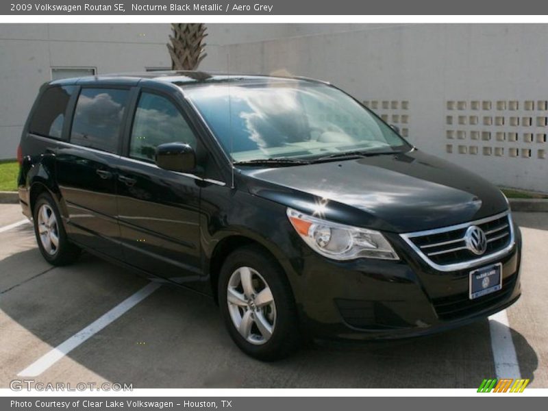 Nocturne Black Metallic / Aero Grey 2009 Volkswagen Routan SE