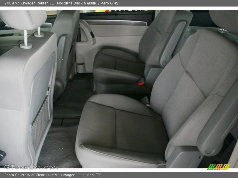 Nocturne Black Metallic / Aero Grey 2009 Volkswagen Routan SE