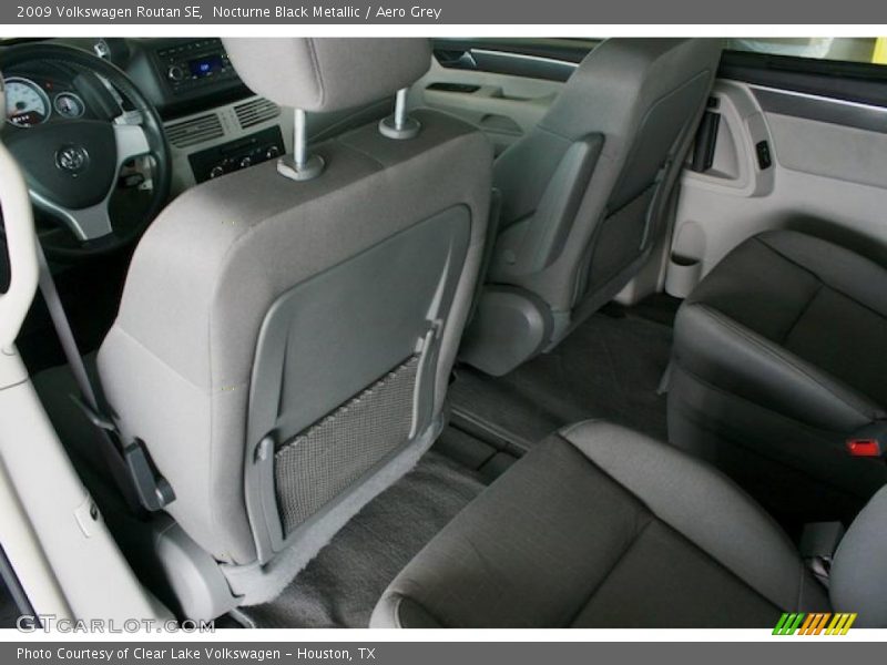 Nocturne Black Metallic / Aero Grey 2009 Volkswagen Routan SE