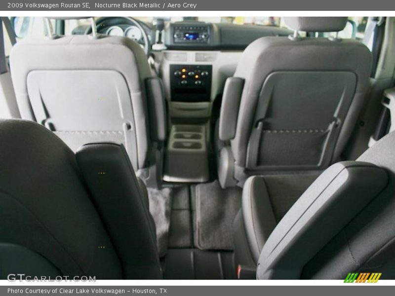 Nocturne Black Metallic / Aero Grey 2009 Volkswagen Routan SE