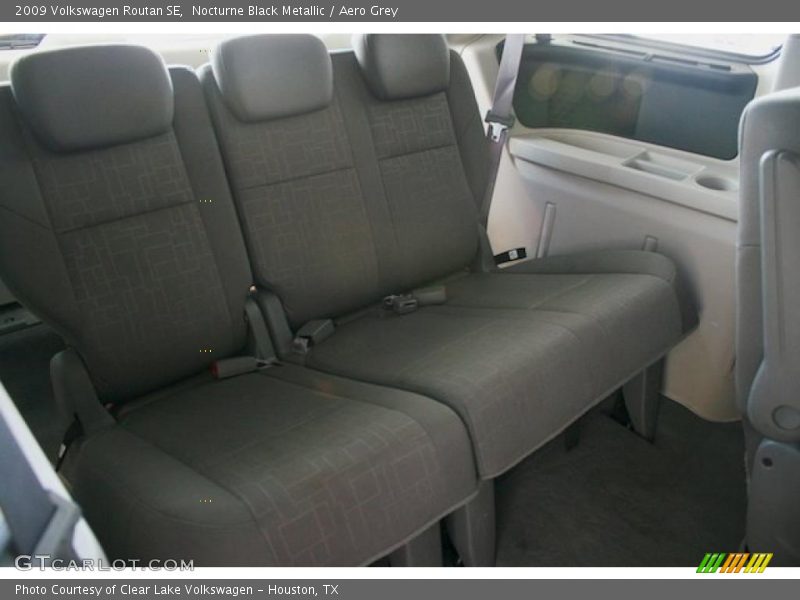 Nocturne Black Metallic / Aero Grey 2009 Volkswagen Routan SE