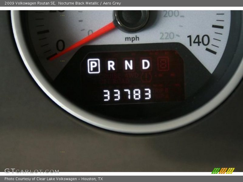 Nocturne Black Metallic / Aero Grey 2009 Volkswagen Routan SE