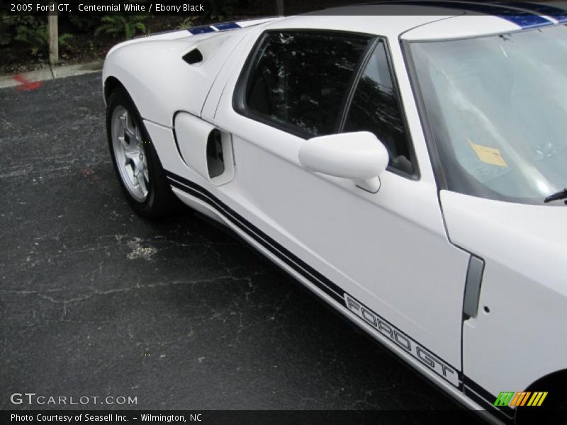 Centennial White / Ebony Black 2005 Ford GT