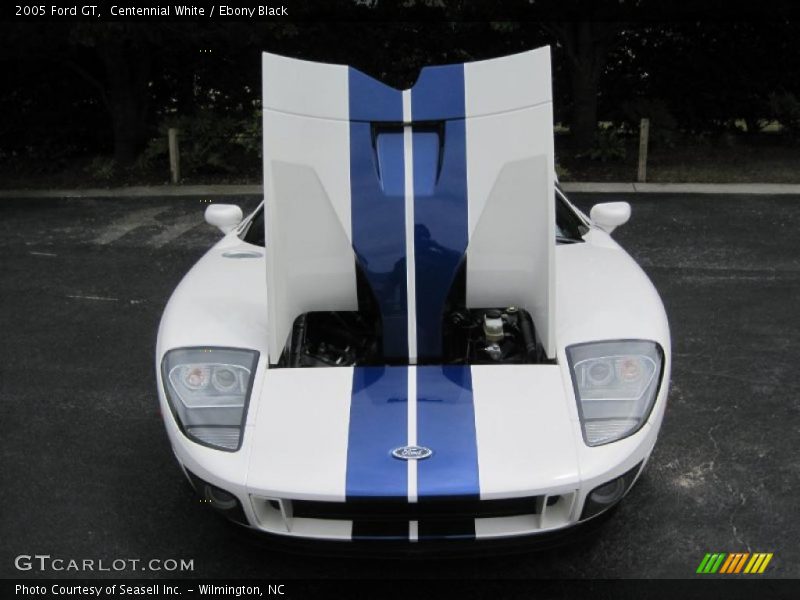 Centennial White / Ebony Black 2005 Ford GT