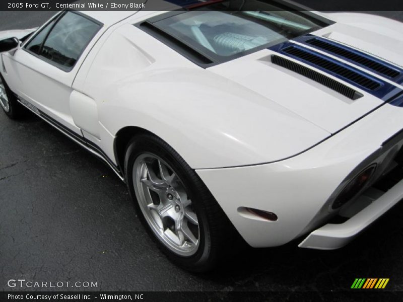 Centennial White / Ebony Black 2005 Ford GT