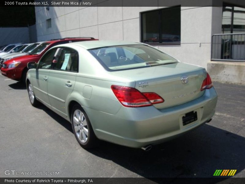 Silver Pine Mica / Ivory 2006 Toyota Avalon XLS