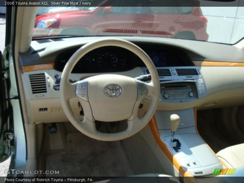 Silver Pine Mica / Ivory 2006 Toyota Avalon XLS