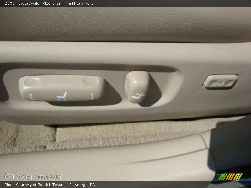 Silver Pine Mica / Ivory 2006 Toyota Avalon XLS