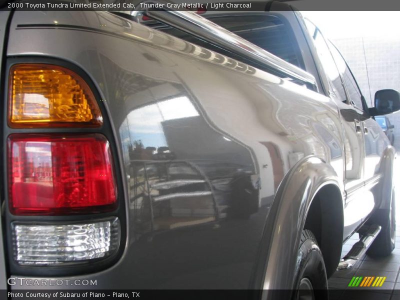 Thunder Gray Metallic / Light Charcoal 2000 Toyota Tundra Limited Extended Cab