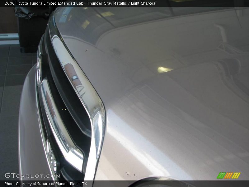 Thunder Gray Metallic / Light Charcoal 2000 Toyota Tundra Limited Extended Cab