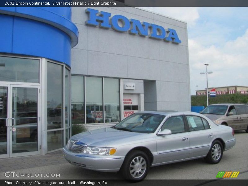 Silver Frost Metallic / Light Graphite 2002 Lincoln Continental