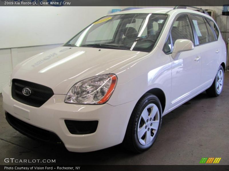 Clear White / Gray 2009 Kia Rondo LX