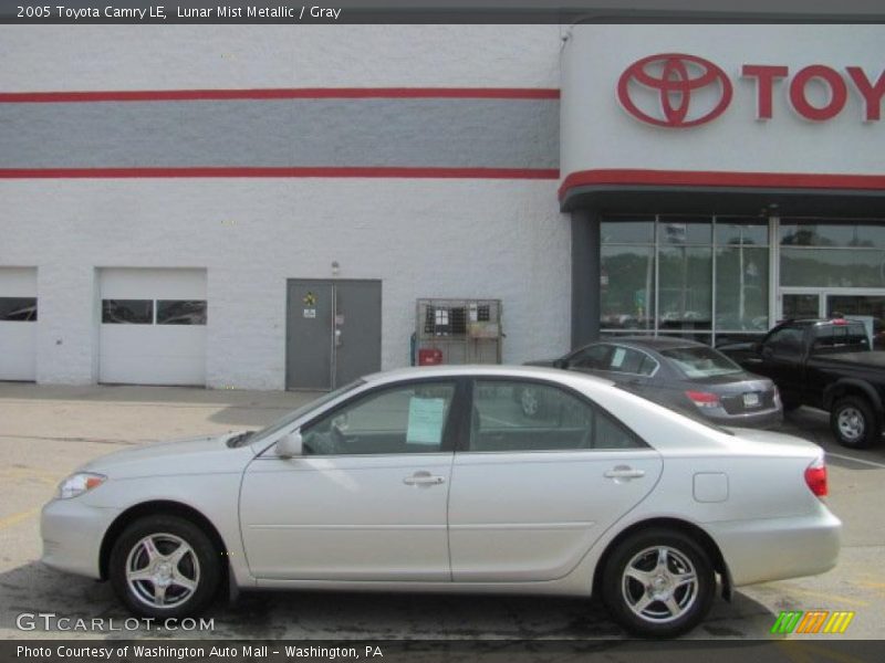 Lunar Mist Metallic / Gray 2005 Toyota Camry LE
