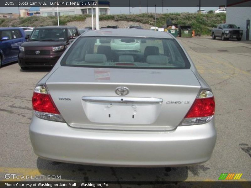 Lunar Mist Metallic / Gray 2005 Toyota Camry LE