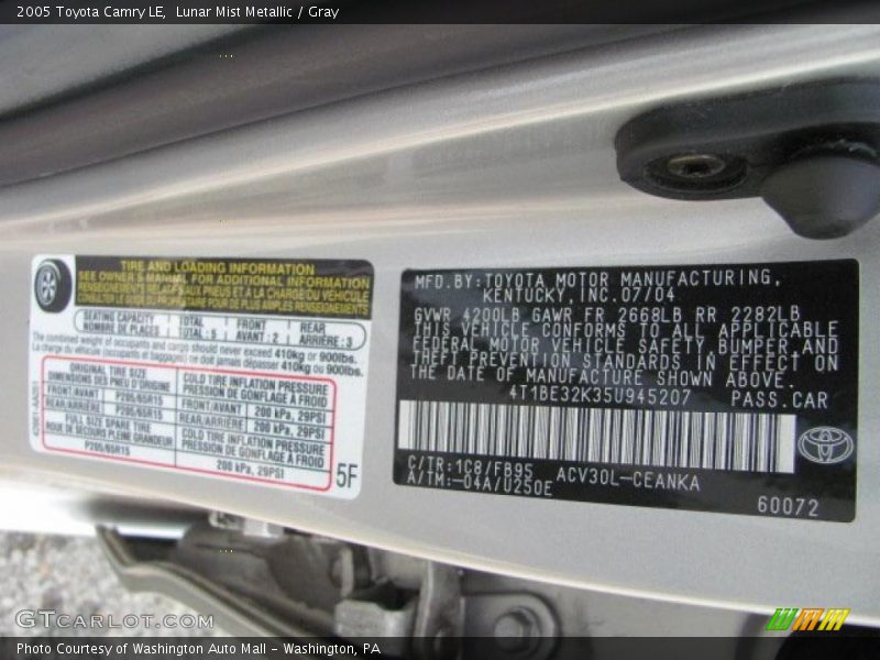 Lunar Mist Metallic / Gray 2005 Toyota Camry LE
