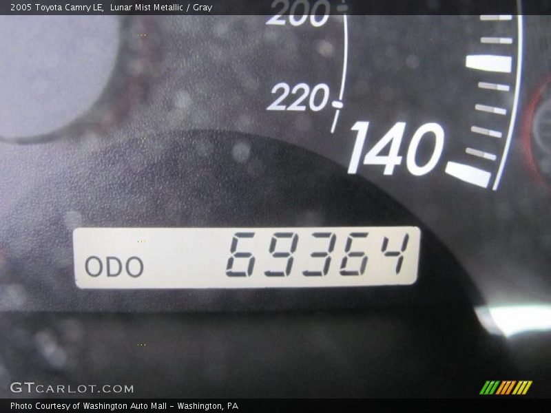 Lunar Mist Metallic / Gray 2005 Toyota Camry LE