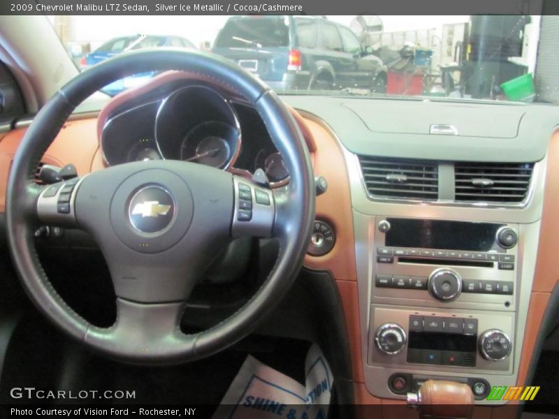Silver Ice Metallic / Cocoa/Cashmere 2009 Chevrolet Malibu LTZ Sedan