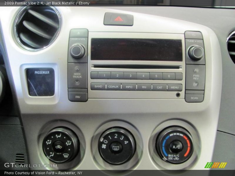 Jet Black Metallic / Ebony 2009 Pontiac Vibe 2.4
