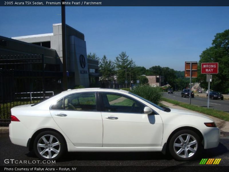Premium White Pearl / Parchment 2005 Acura TSX Sedan