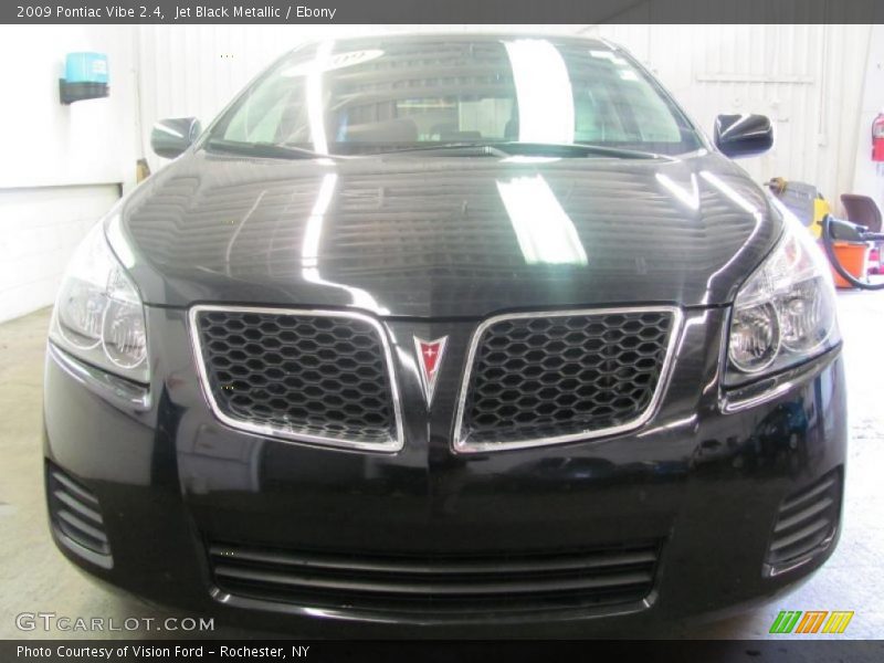 Jet Black Metallic / Ebony 2009 Pontiac Vibe 2.4