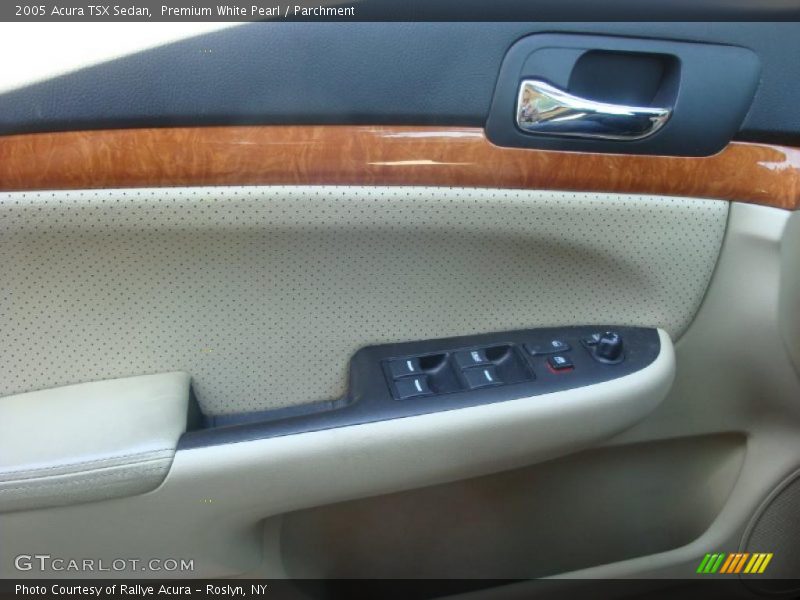 Premium White Pearl / Parchment 2005 Acura TSX Sedan