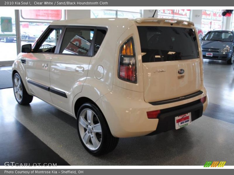 Clear White / Sand/Black Houndstooth Cloth 2010 Kia Soul !