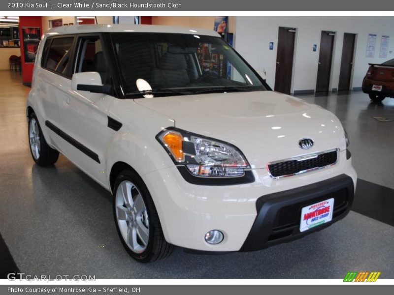 Clear White / Sand/Black Houndstooth Cloth 2010 Kia Soul !
