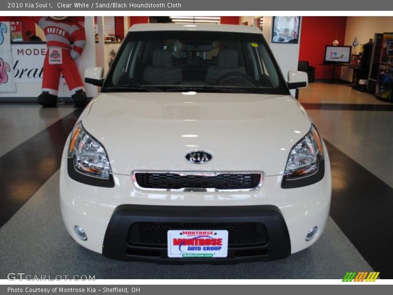 Clear White / Sand/Black Houndstooth Cloth 2010 Kia Soul !