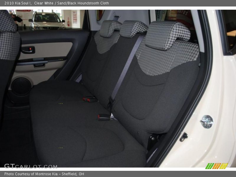 Clear White / Sand/Black Houndstooth Cloth 2010 Kia Soul !