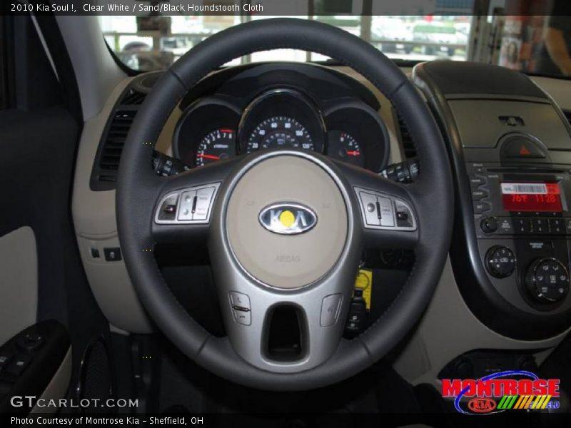 Clear White / Sand/Black Houndstooth Cloth 2010 Kia Soul !