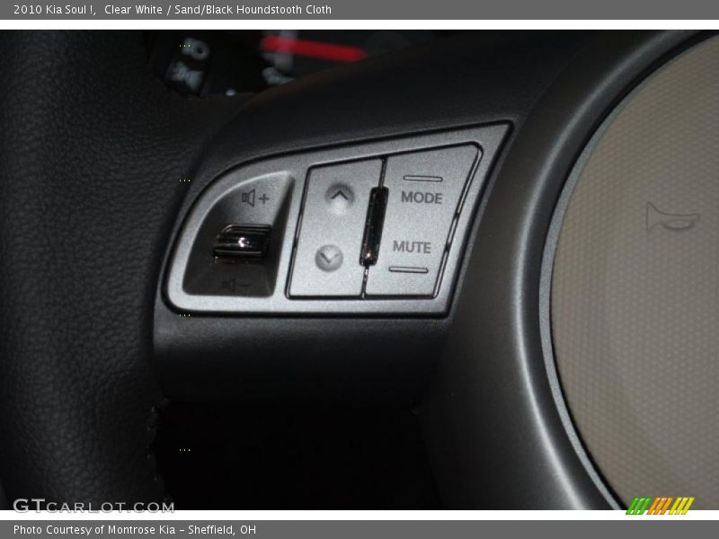 Clear White / Sand/Black Houndstooth Cloth 2010 Kia Soul !